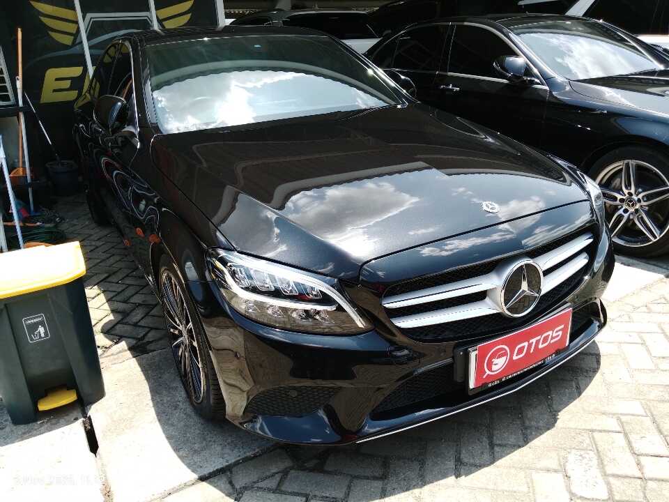 2019 Mercedes-Benz C200 1.5 - Foto 1 dari 6