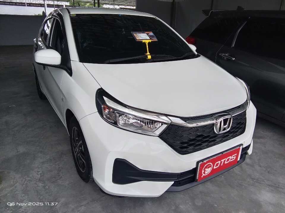 2023 Honda Brio 1.2 Satya E - Foto 1 dari 6