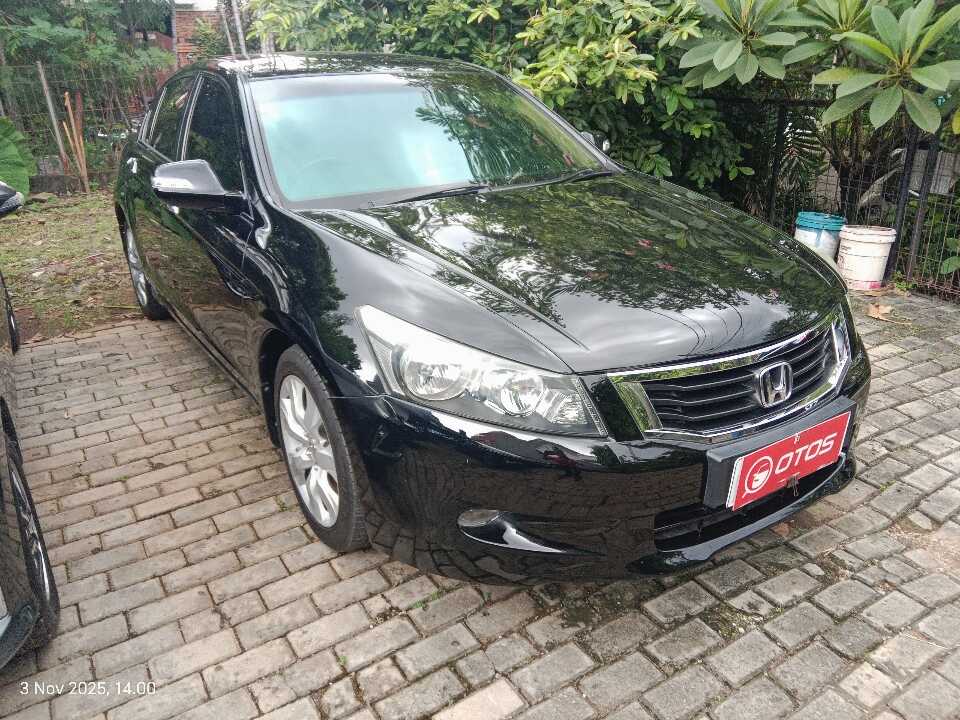 2010 Honda Accord 2.4 VTi-L - Foto 1 dari 6