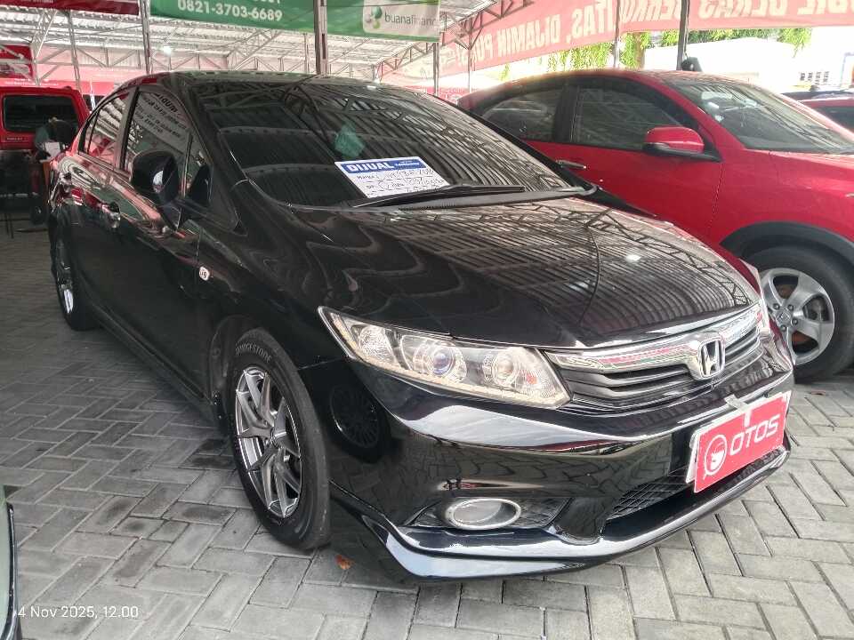 2013 Honda Civic 1.8 FB - Foto 1 dari 6