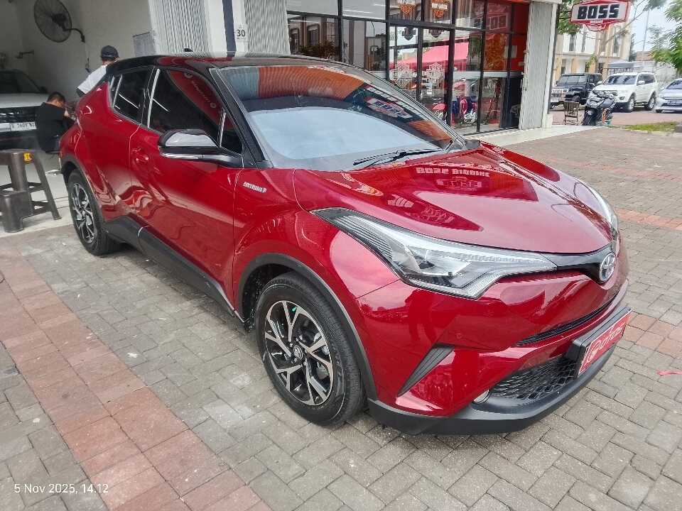 2019 Toyota C-HR 1.8 Hybrid - Foto 1 dari 6