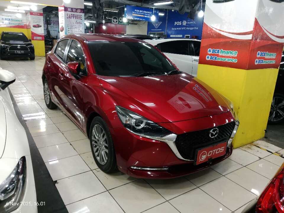 2021 Mazda 2 1.5 - Foto 1 dari 6