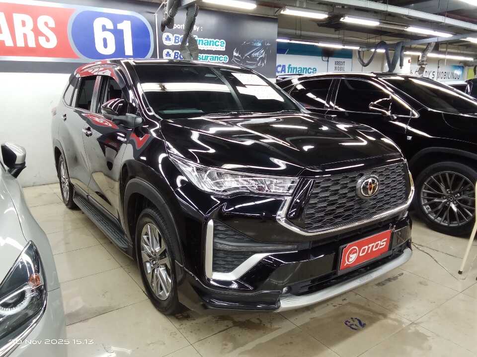 2023 Toyota Kijang Innova 2.0 Zenix Q HV CVT TSS - Foto 1 dari 6