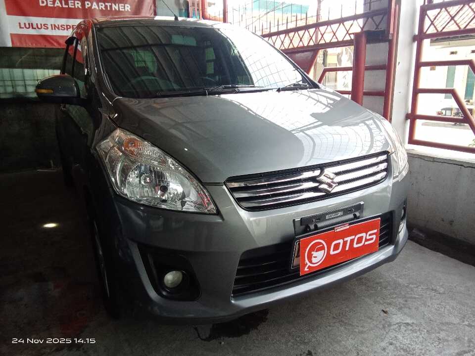 2015 Suzuki Ertiga 1.4 - Foto 1 dari 6
