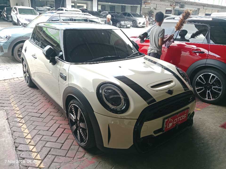 2022 MINI Cooper 2.0 S - Foto 1 dari 6