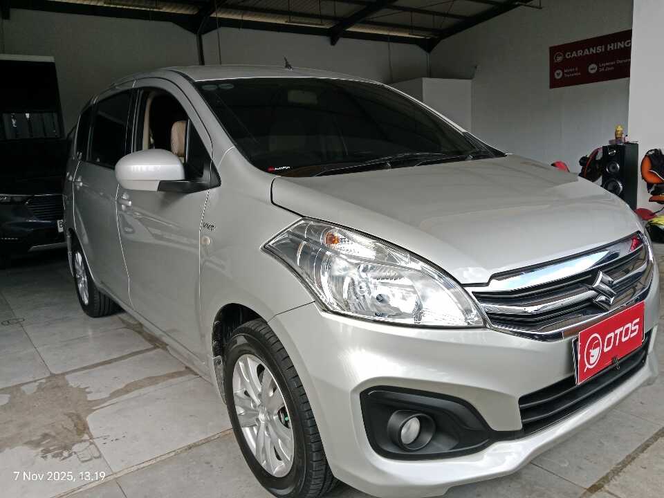 2017 Suzuki Ertiga 1.4 GX - Foto 1 dari 6