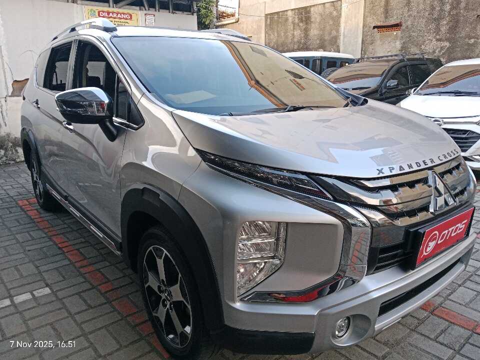 2021 Mitsubishi Xpander 1.5 Cross Premium - Foto 1 dari 6