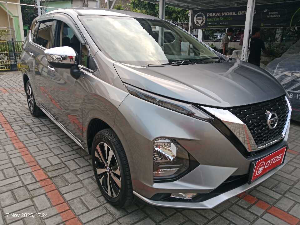 2019 Nissan Livina 1.5 VL - Foto 1 dari 6