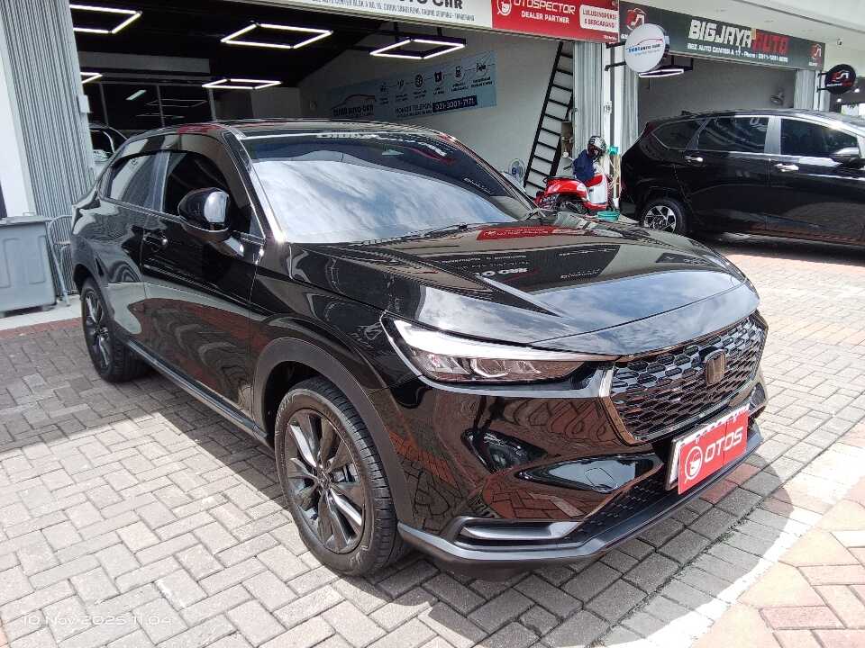 2023 Honda HR-V 1.5 SE - Foto 1 dari 6