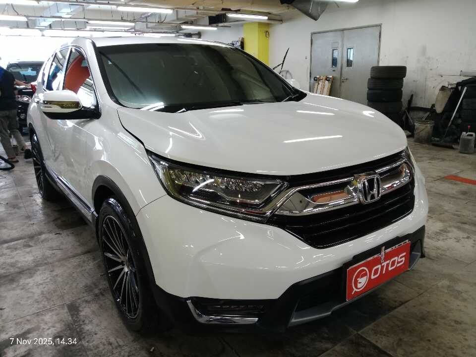 2017 Honda CR-V 1.5 Turbo Prestige - Foto 1 dari 6