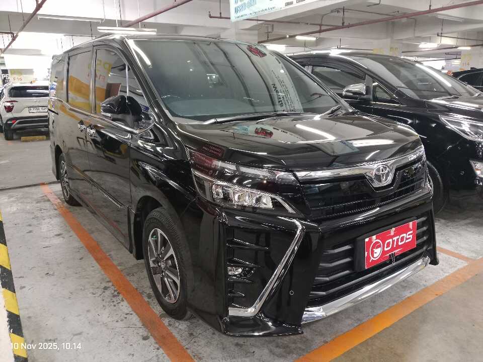 2018 Toyota Voxy 2.0 - Foto 1 dari 6