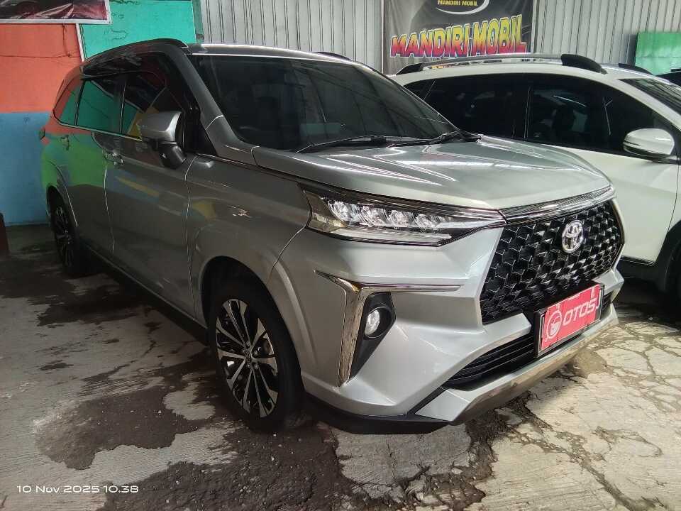 2022 Toyota Veloz 1.5 Q - Foto 1 dari 6
