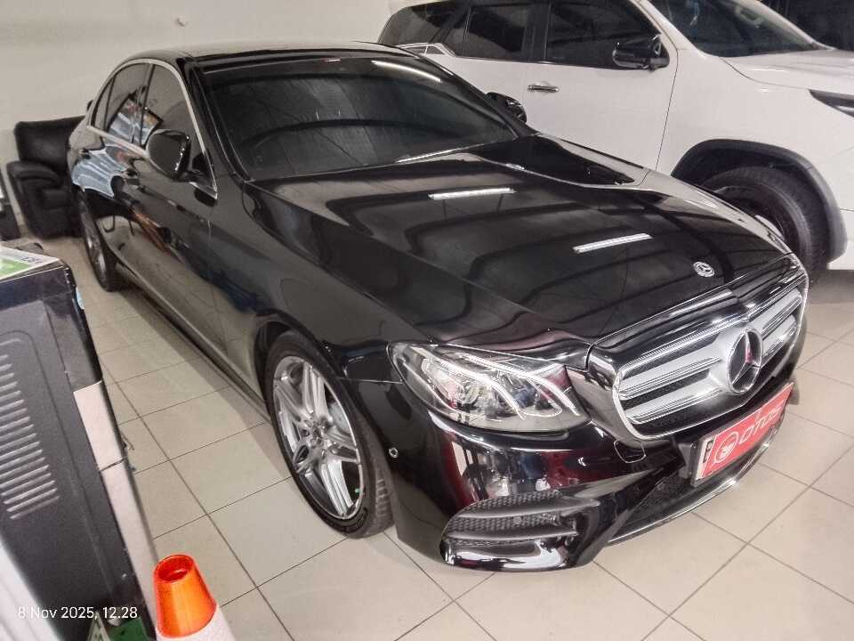 2017 Mercedes-Benz E300 2.0 - Foto 1 dari 6