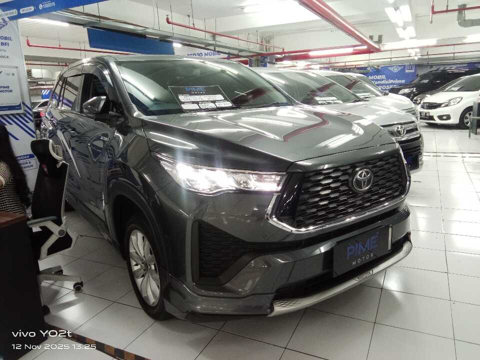 2022 Toyota Kijang Innova 2.0 Zenix V HV CVT Modellista - Foto 1 dari 6