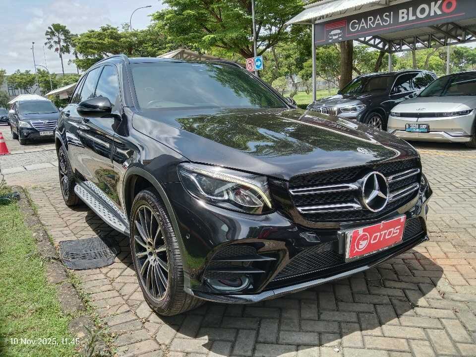 2019 Mercedes-Benz GLC200 2.0 - Foto 1 dari 6