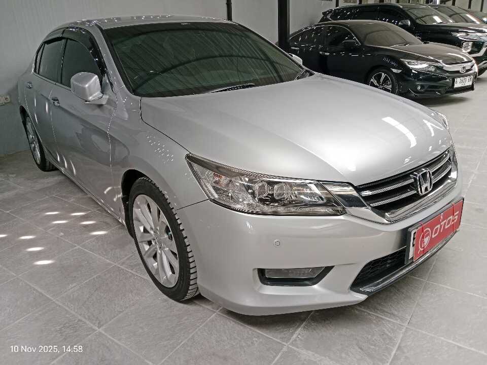 2015 Honda Accord 2.4 VTi-L - Foto 1 dari 6