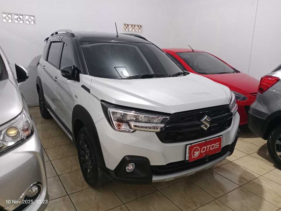2024 Suzuki XL7 1.5 - Foto 1 dari 6