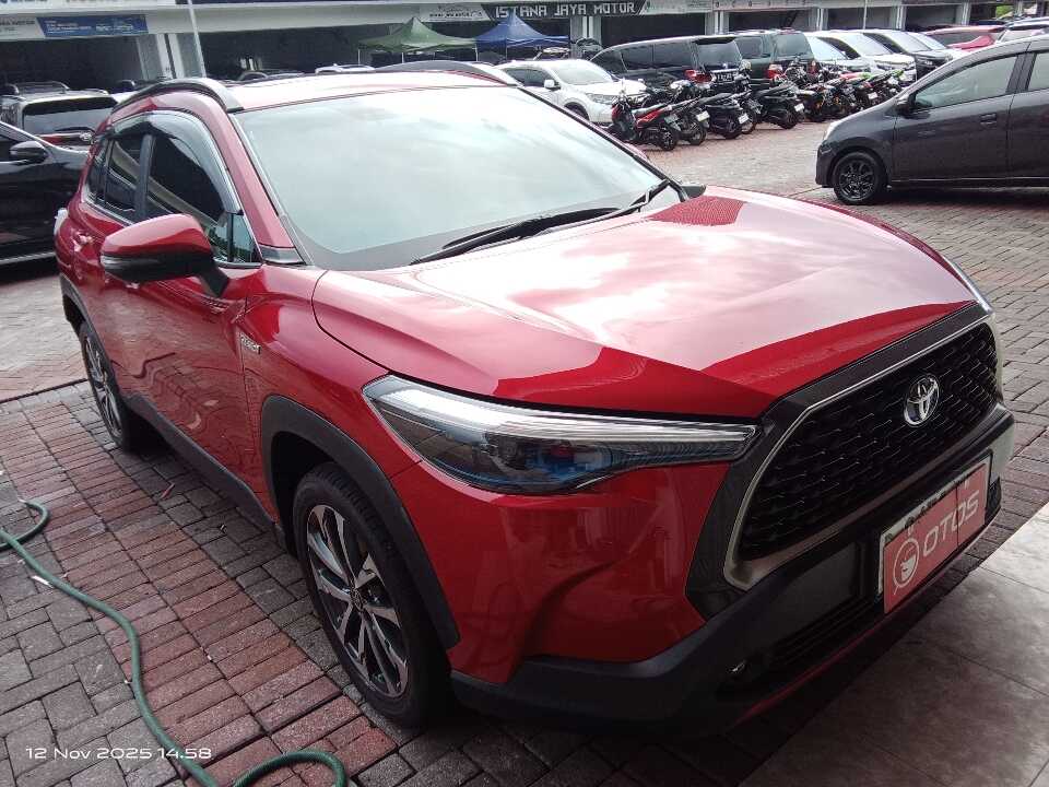 2020 Toyota Corolla Cross 1.8 Hybrid - Foto 1 dari 6