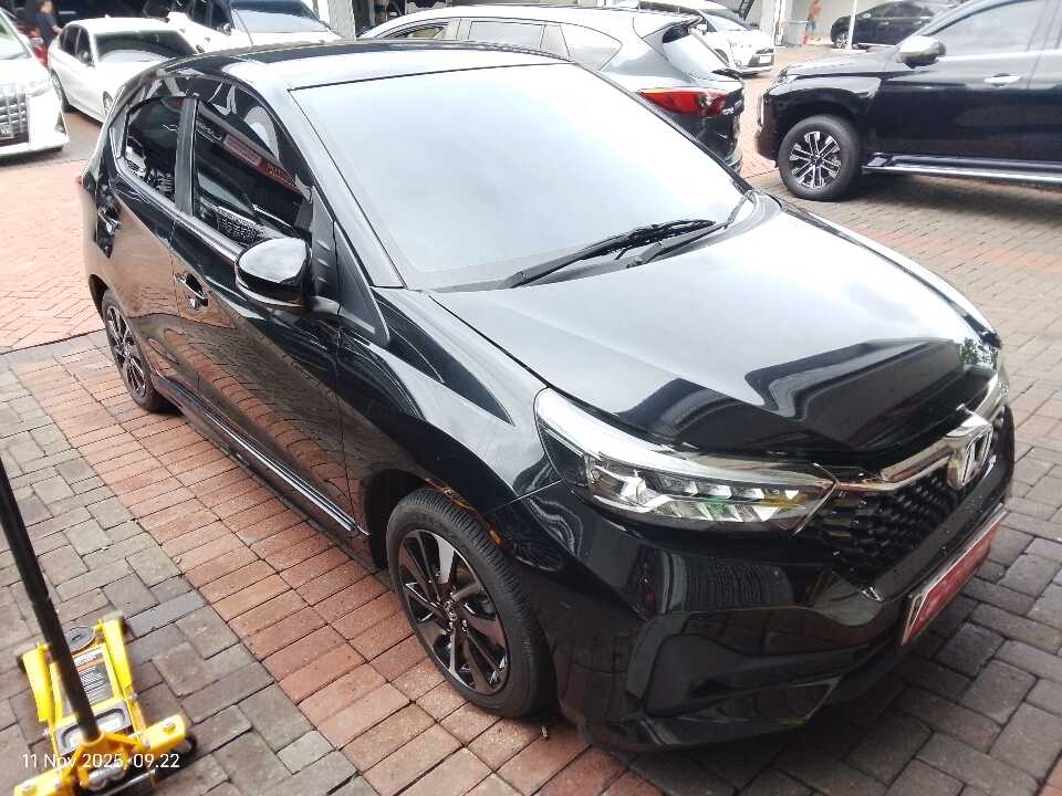 2024 Honda Brio 1.2 RS - Foto 1 dari 6
