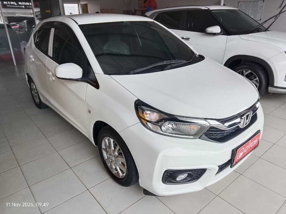 2022 Honda Brio 1.2 Satya E - Foto 1 dari 6