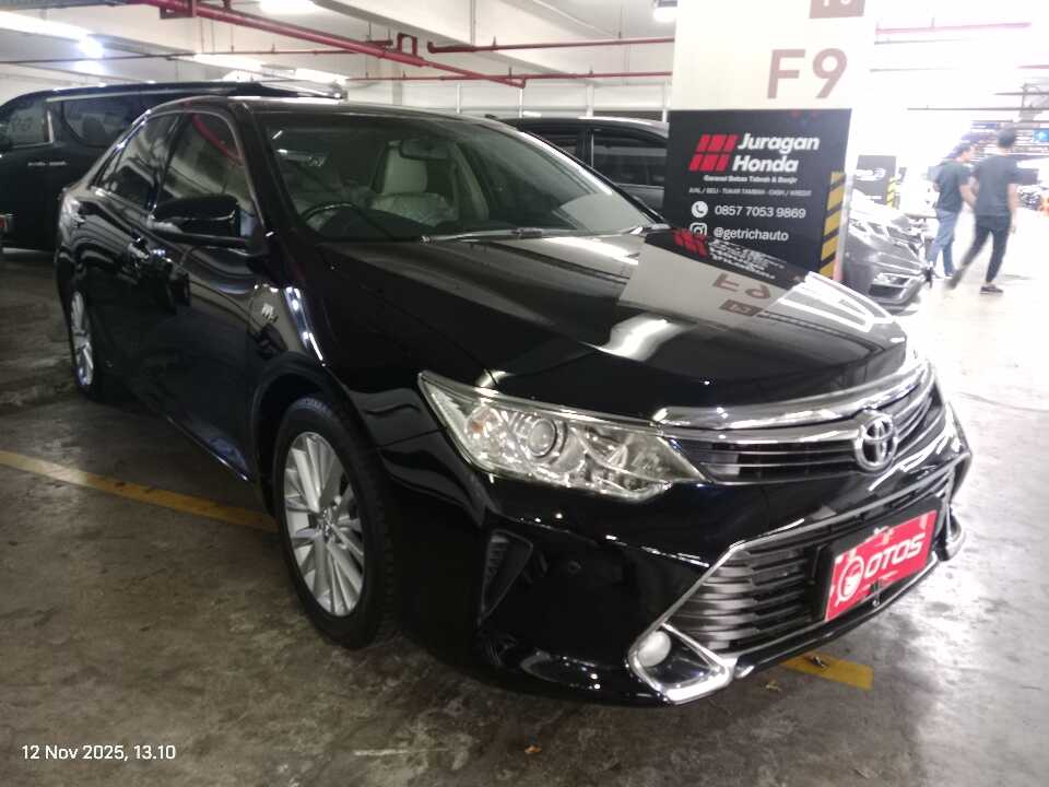 2016 Toyota Camry 2.5 V - Foto 1 dari 6