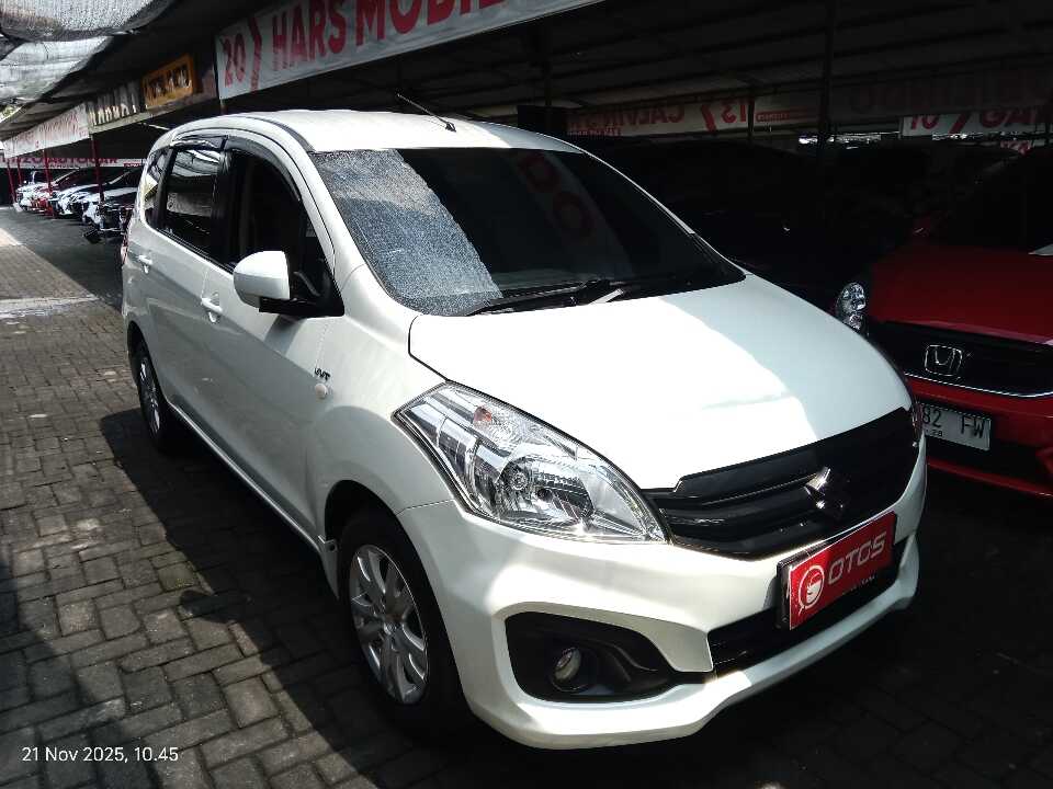 2017 Suzuki Ertiga 1.4 GL - Foto 1 dari 6