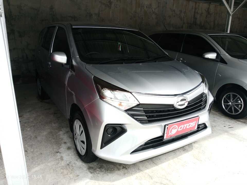 2024 Daihatsu Sigra 1.0 M - Foto 1 dari 6