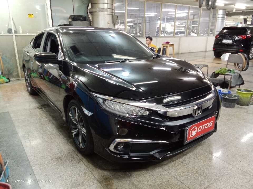2020 Honda Civic 1.5 Turbo - Foto 1 dari 6
