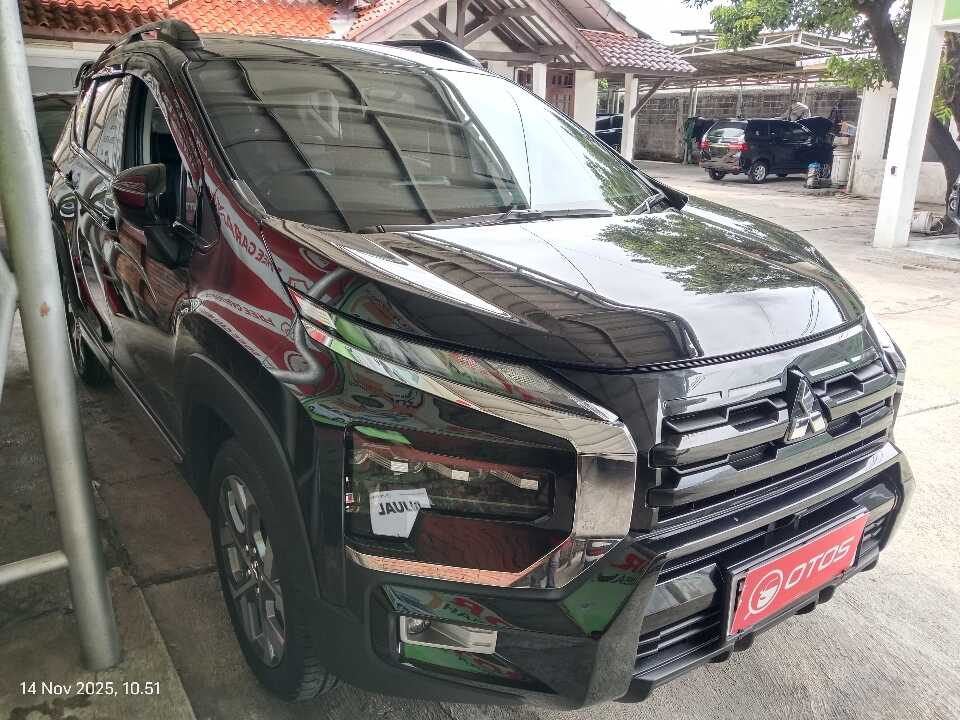 2023 Mitsubishi Xpander 1.5 Cross Premium - Foto 1 dari 6