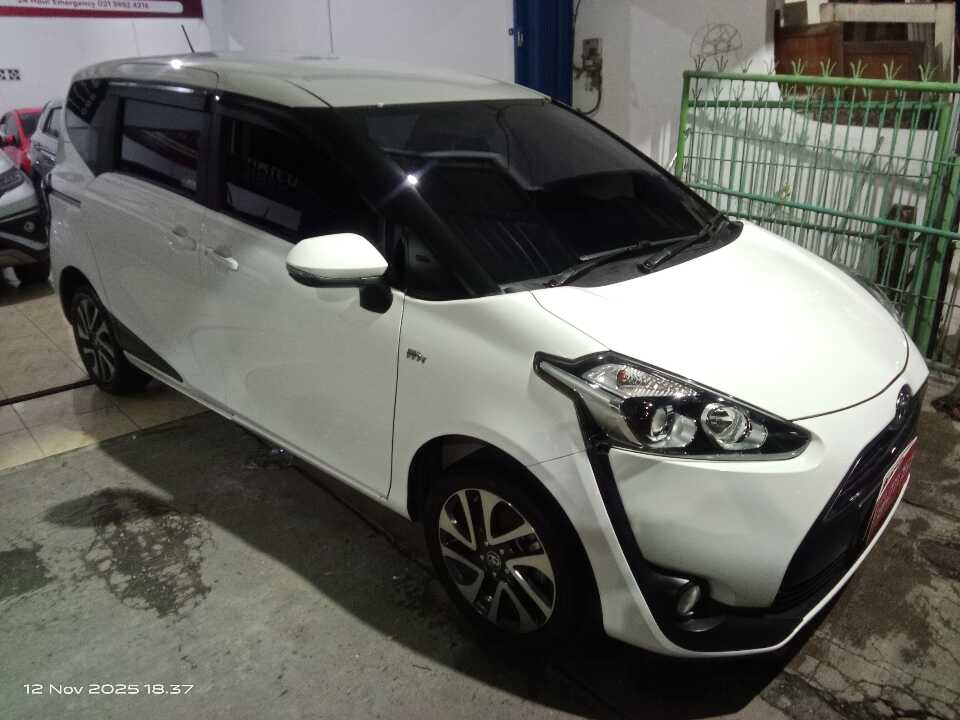 2018 Toyota Sienta 1.5 V - Foto 1 dari 6