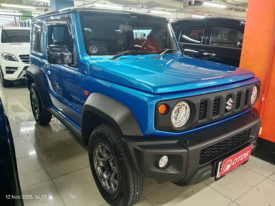 2025 Suzuki Jimny 1.5 4x4 - Foto 1 dari 6