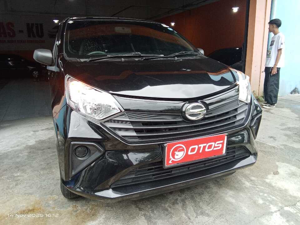 2024 Daihatsu Sigra 1.0 D - Foto 1 dari 6