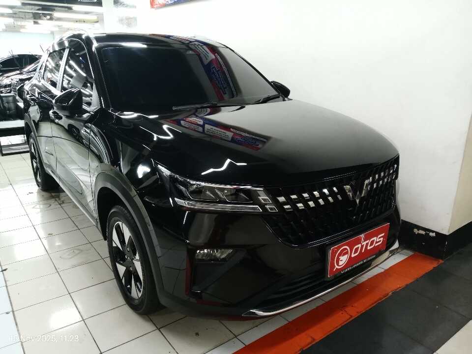 2023 Wuling Alvez 1.5 EX - Foto 1 dari 6