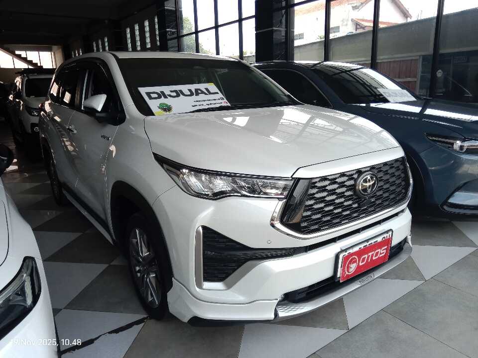 2023 Toyota Kijang Innova 2.0 Zenix Q HV CVT TSS Modellista - Foto 1 dari 6