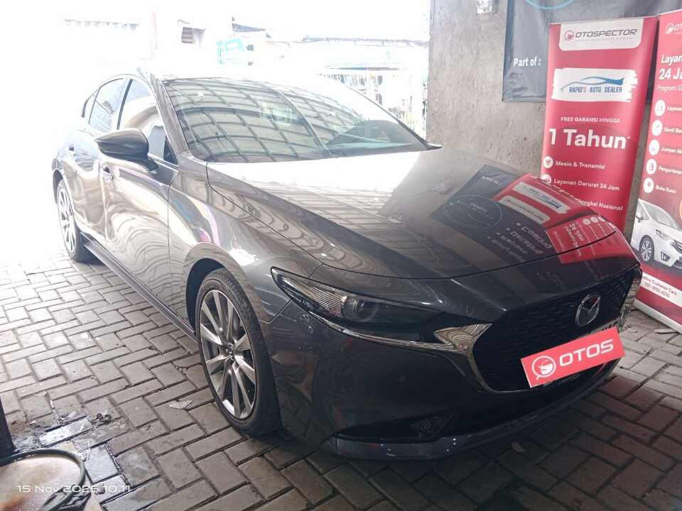 2023 Mazda 3 2.0 Skyactive-G Hatchback - Foto 1 dari 6