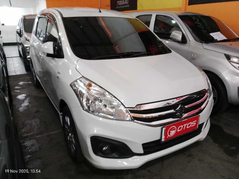 2017 Suzuki Ertiga 1.4 GL - Foto 1 dari 6