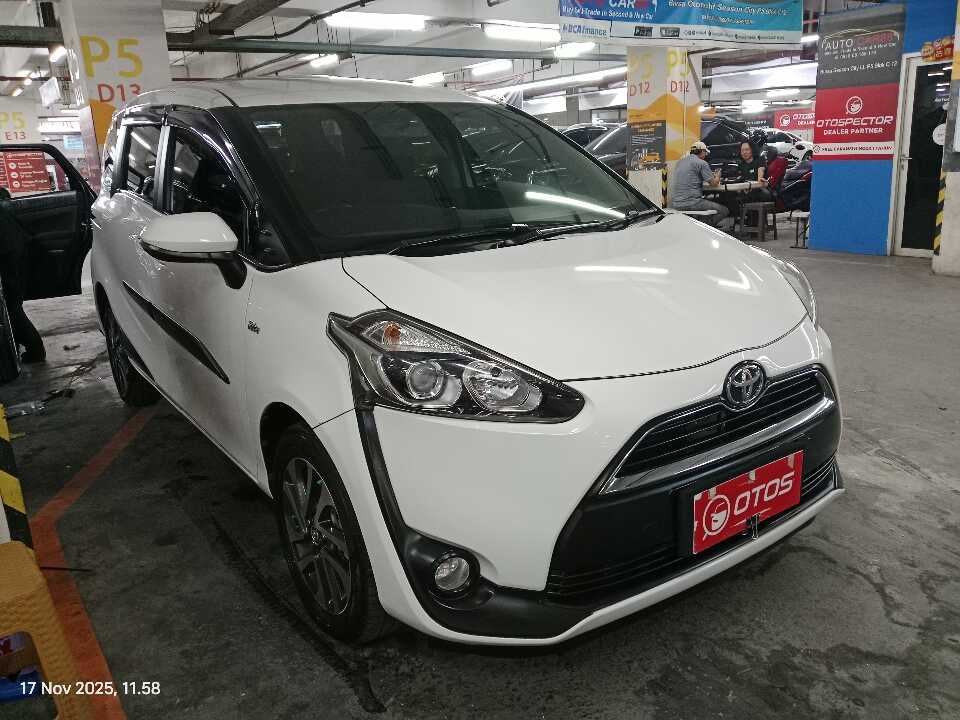 2016 Toyota Sienta 1.5 V - Foto 1 dari 6