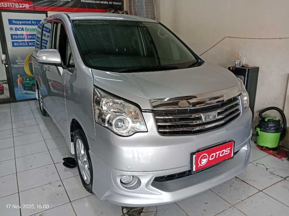 2016 Toyota NAV1 2.0 - Foto 1 dari 6