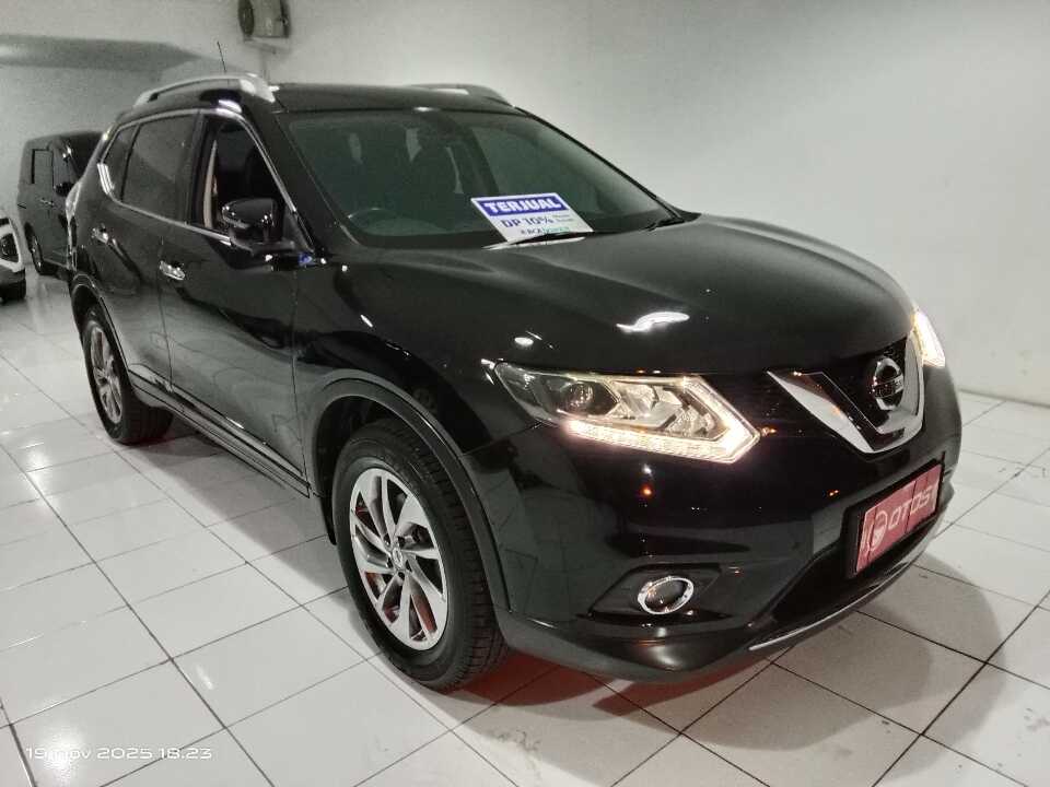 2015 Nissan X-Trail 2.0 - Foto 1 dari 6