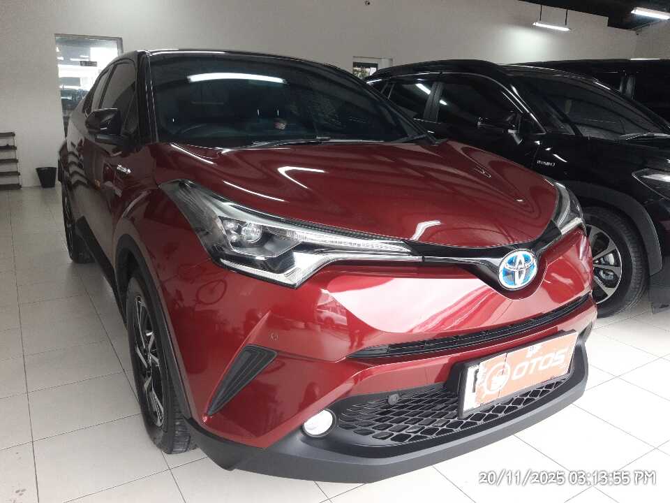 2019 Toyota C-HR 1.8 Hybrid - Foto 1 dari 6