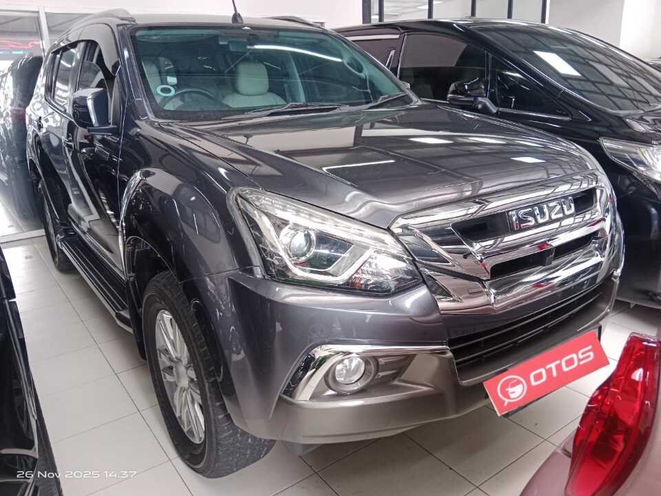 2018 Isuzu MU-X 2.5 - Foto 1 dari 6
