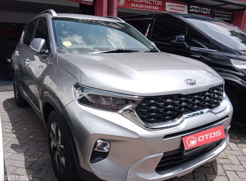 2021 KIA Sonet 1.5 - Foto 1 dari 6