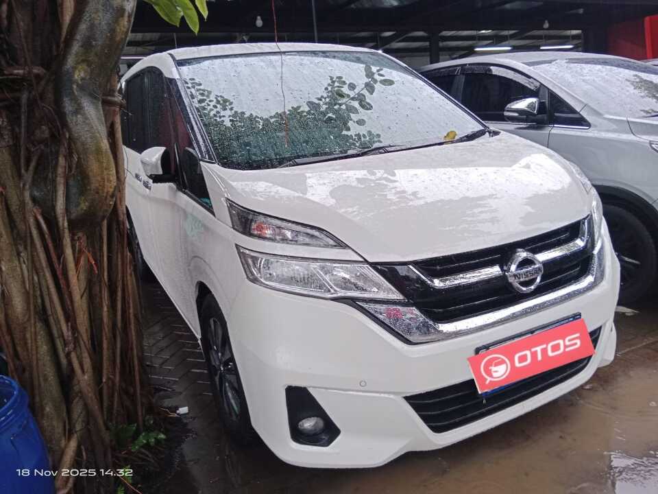 2019 Nissan Serena 2.0 - Foto 1 dari 6