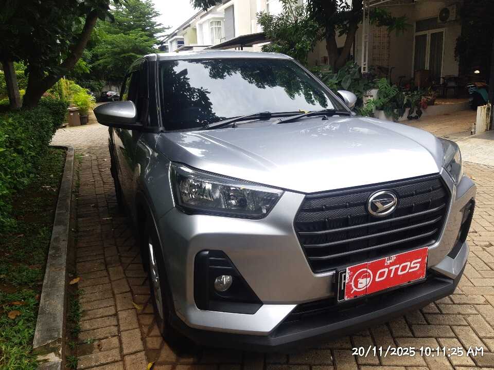 2021 Daihatsu Rocky 1.2 M - Foto 1 dari 6