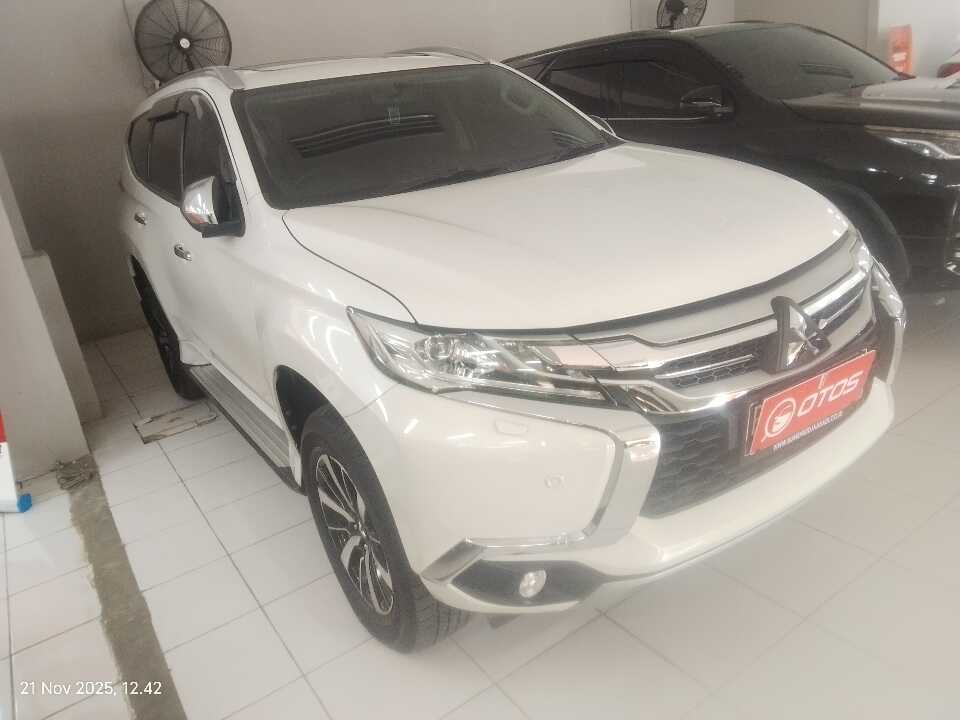 2020 Mitsubishi Pajero Sport 2.4 Dakar - Foto 1 dari 6