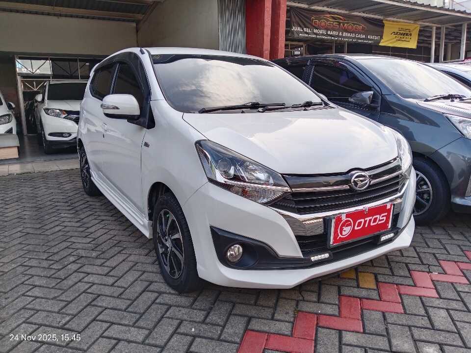 2019 Daihatsu Ayla 1.2 R - Foto 1 dari 6