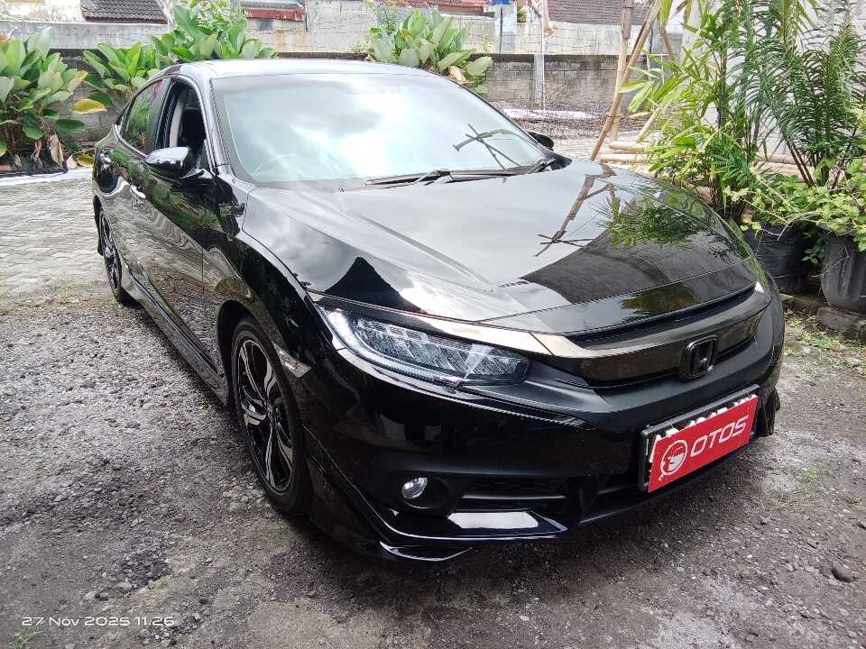 2017 Honda Civic 1.5 Turbo - Foto 1 dari 6