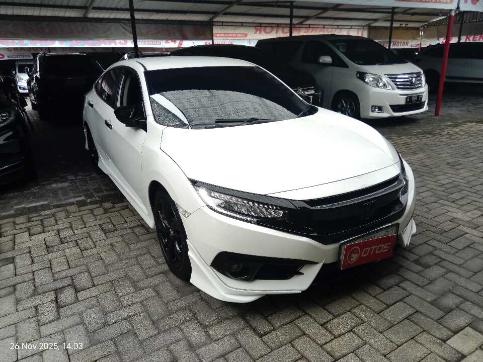 2017 Honda Civic 1.5 Turbo - Foto 1 dari 6