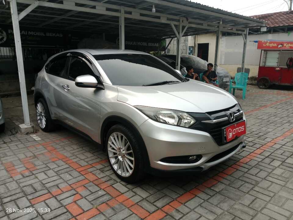 2015 Honda HR-V 1.5 E - Foto 1 dari 6