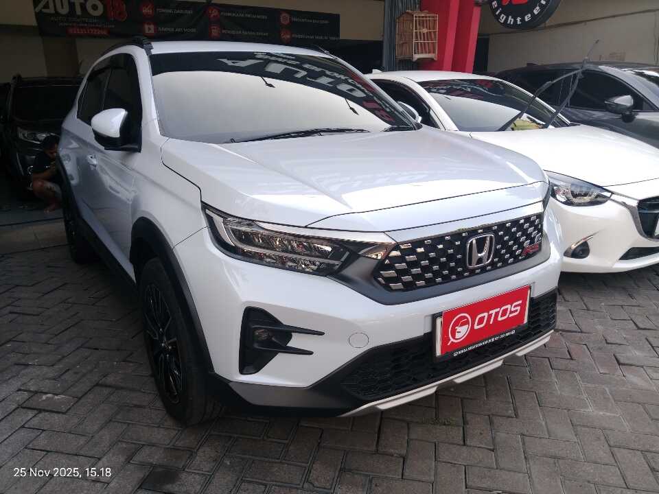 2023 Honda WR-V 1.5 RS - Foto 1 dari 6
